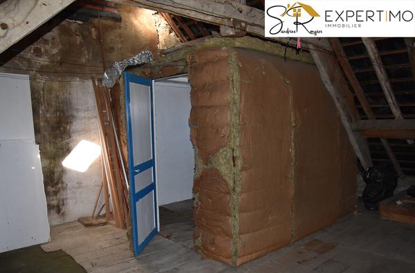 Saint-Gervais-d'Auvergne (63390) Maison de Village à Rénover – Gros Potentiel – St Gervais d'Auvergne