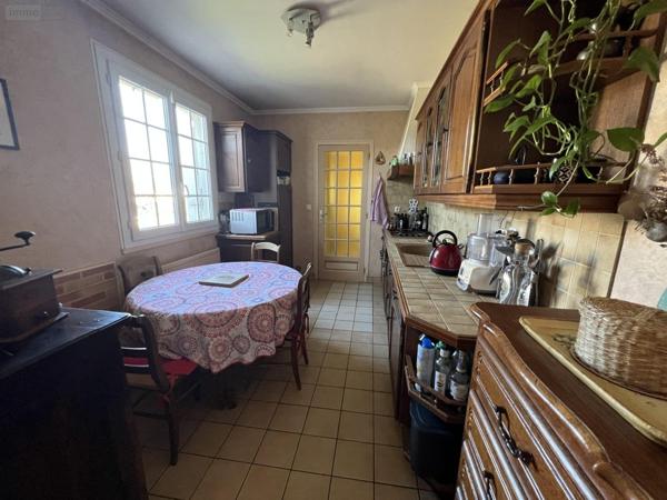 Maison à vendre à Châteaugiron en Ille-et-Vilaine (35410), ref : VM2481-35018