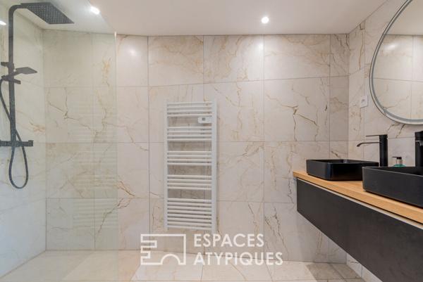 Maison de ville rénovée avec soin et jardin