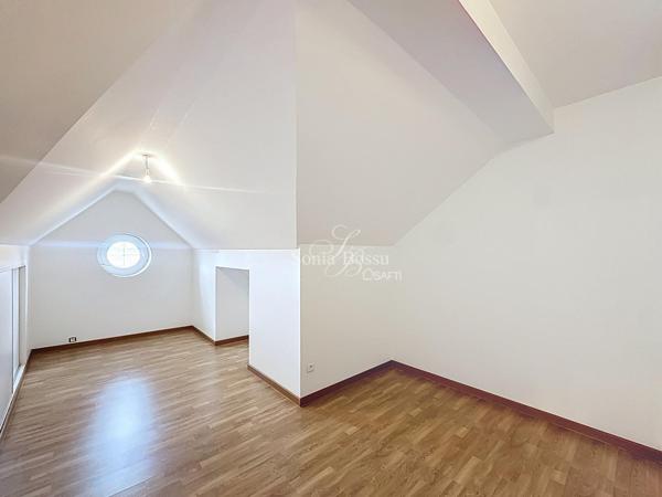 PAVILLON INDIVIDUEL PLAIN PIED DE 190M2