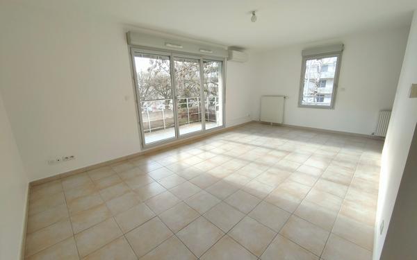 Appartement à vendre    3 pièces • 76,90 m2 Meylan