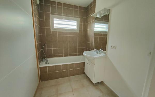 Appartement à vendre    3 pièces • 76,90 m2 Meylan