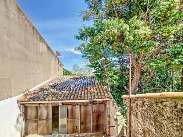 Maison de village T4 98 m² garage 140 m²