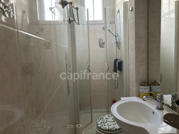 Courbevoie (92) quartier calme - charmant 2 pièces étage élevé - cave