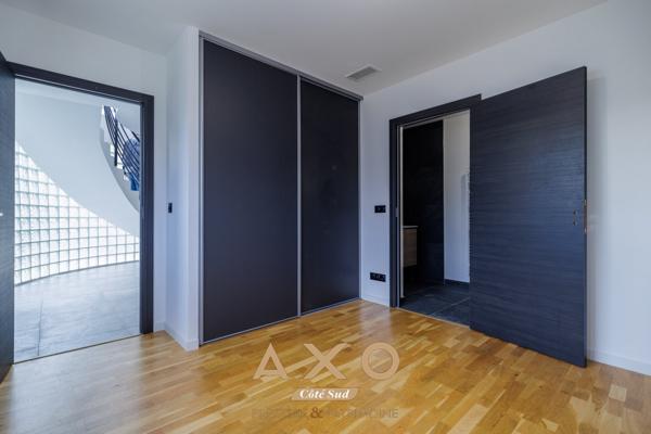 SALON-DE-PROVENCE  MAISON ART DÉCO T5  GARAGE  JARDIN  LOTISSEMENT SÉCURISÉ  560 000 
