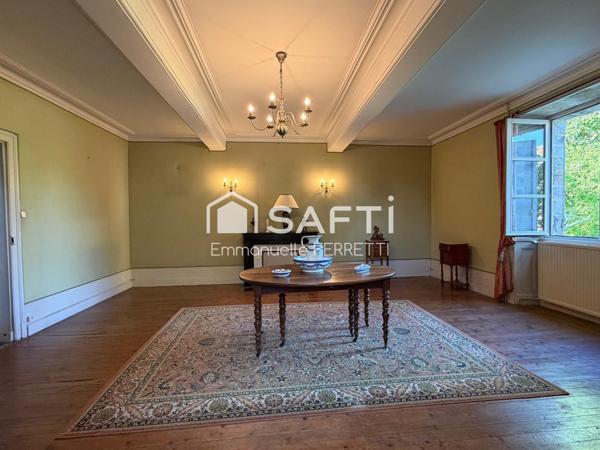 Ensemble immobilier ancien – esprit de domaine, caractère intact