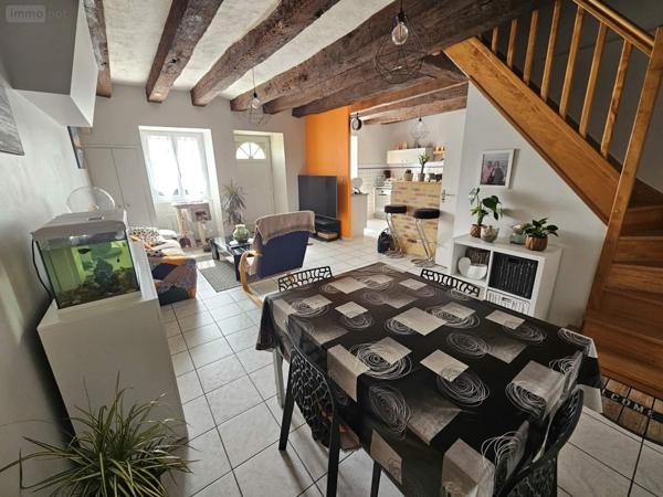 Maison à vendre à Montlouis-sur-Loire dans l'Indre-et-Loire (37270), ref : 013/1492   
MONTLOUIS SUR LOIRE