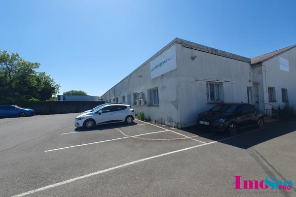 Entrepôt / Local industriel à VENDRE