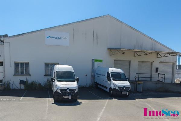 Entrepôt / Local industriel à VENDRE