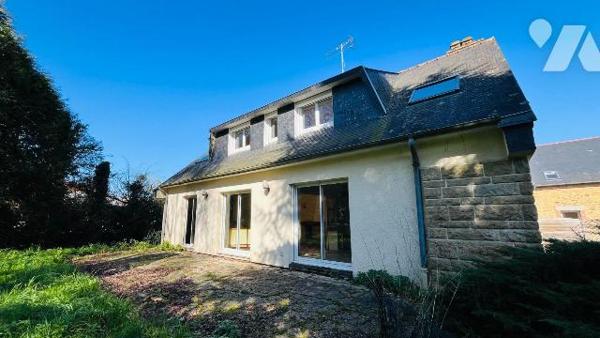 Maison familiale avec grand terrain à Châteaubourg (35220) - 158 m² - 5 chambres

Située à Ch...