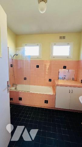 Maison familiale avec grand terrain à Châteaubourg (35220) - 158 m² - 5 chambres

Située à Ch...