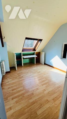 Maison familiale avec grand terrain à Châteaubourg (35220) - 158 m² - 5 chambres

Située à Ch...