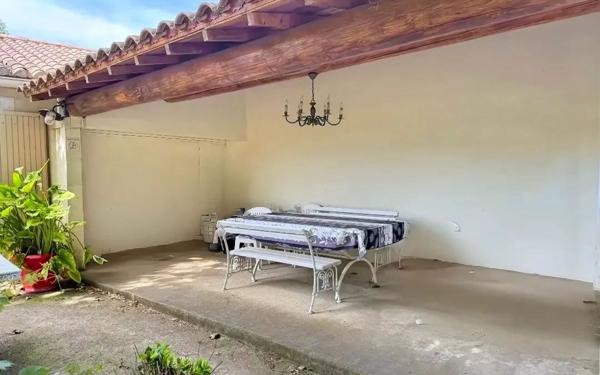 Maison à vendre    5 pièces •  Nîmes