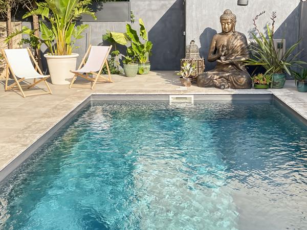 À vendre  Maison de 170 m² exposée plein sud avec piscine et stationnement  Secteur Les Olives, Marseille