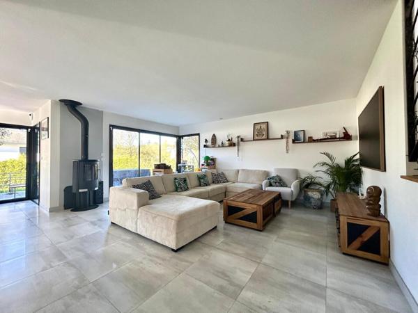 Maison contemporaine au calme à Vezin le Coquet