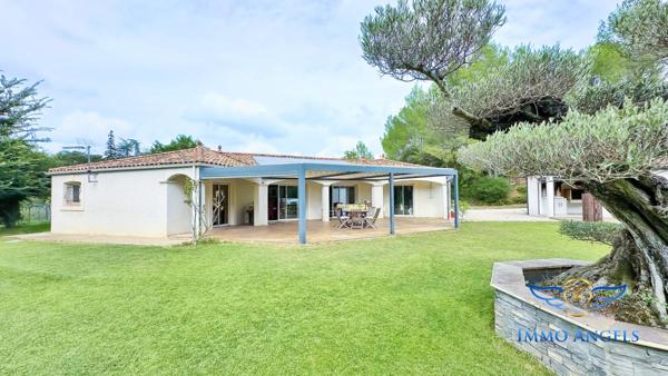 Prades le lez (34), Villa 140m2, 5 chambres, piscine, garage double, au calme.