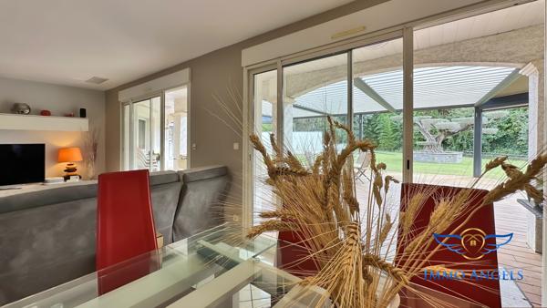 Prades le lez (34), Villa 140m2, 5 chambres, piscine, garage double, au calme.