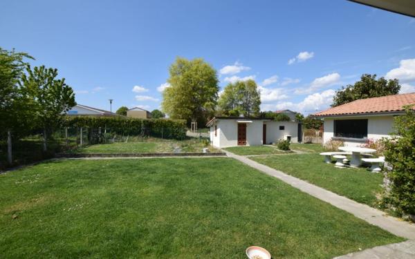 Maison à vendre    3 pièces •  Saint-Sever