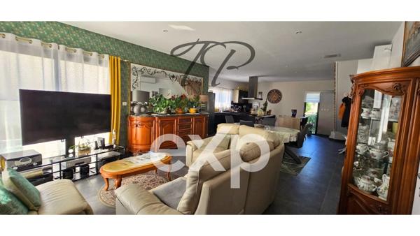 VILLA T5 SUR TERRAIN DE 306M²