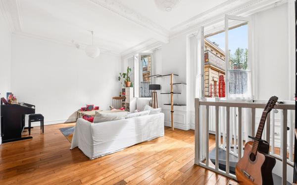 Appartement à vendre    4 pièces • 93,04 m2 Paris 18