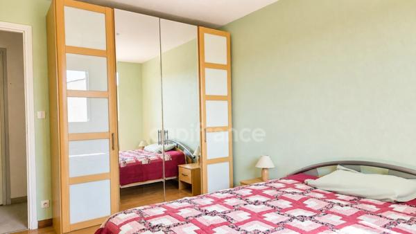 Appartement à vendre 3/4 pièces et possibilité garage LA LONDE LES MAURES  CENTRE VILLE (83)