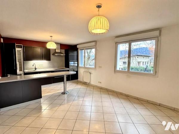 GRENOBLE, quartier Bajatière 4 P+ C : Terrasse Panoramique et Garage Individuel