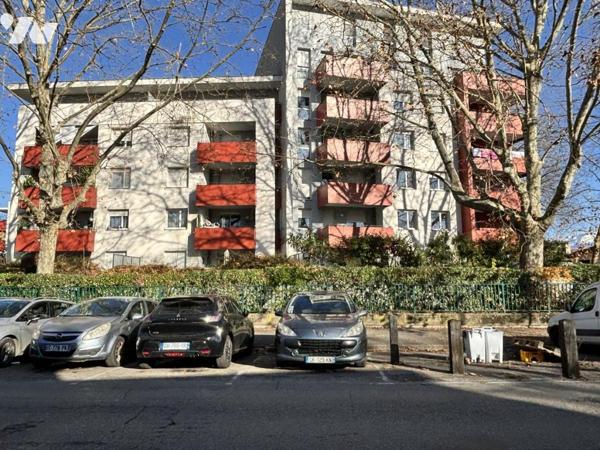 GRENOBLE, quartier Bajatière 4 P+ C : Terrasse Panoramique et Garage Individuel