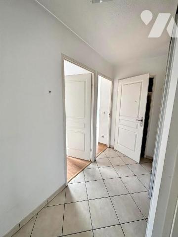 GRENOBLE, quartier Bajatière 4 P+ C : Terrasse Panoramique et Garage Individuel