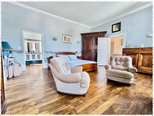 CHATEAUMEILLANT Maison de Caractère 5P - 145m2