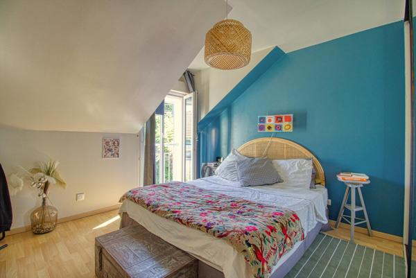 Magnifique pavillon avec 3 chambres, garage et terrasse/jardinet 365 000 €