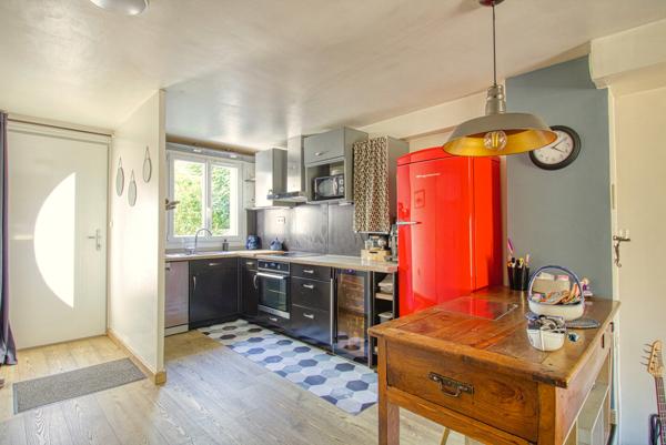 Magnifique pavillon avec 3 chambres, garage et terrasse/jardinet 365 000 €