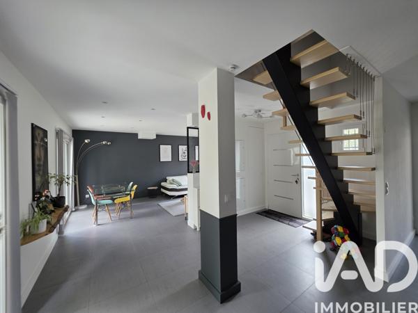 Maison à vendre 6 pièces 116 m² Sainte-Geneviève-des-Bois
