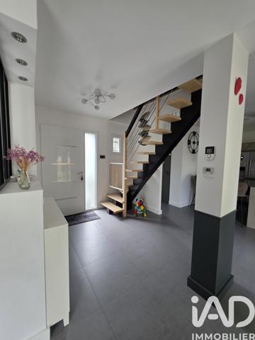 Maison à vendre 6 pièces 116 m² Sainte-Geneviève-des-Bois