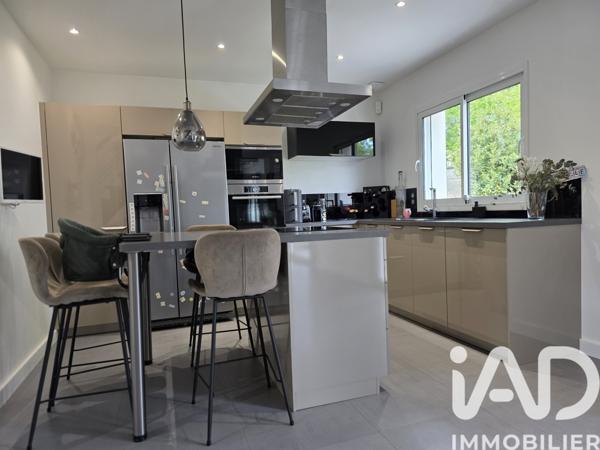 Maison à vendre 6 pièces 116 m² Sainte-Geneviève-des-Bois