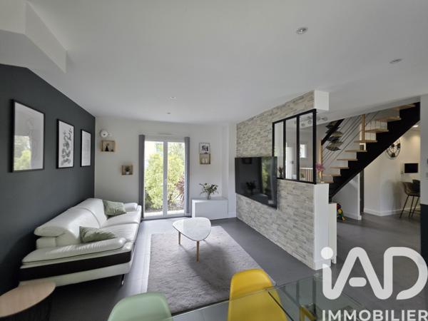 Maison à vendre 6 pièces 116 m² Sainte-Geneviève-des-Bois