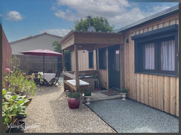 Maison en bois 2 chambres+ bureau sur terrain de 1489 m²