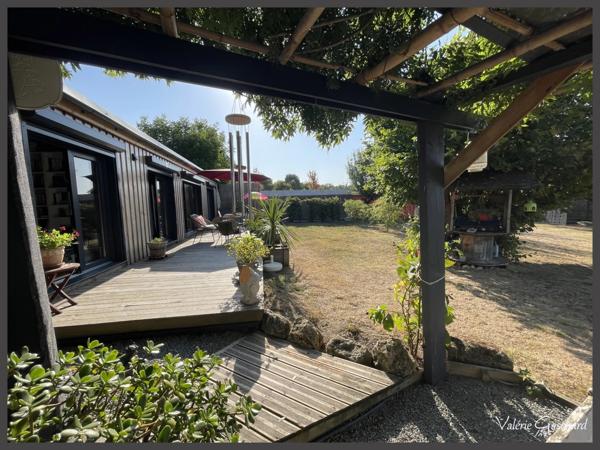 Maison en bois 2 chambres+ bureau sur terrain de 1489 m²