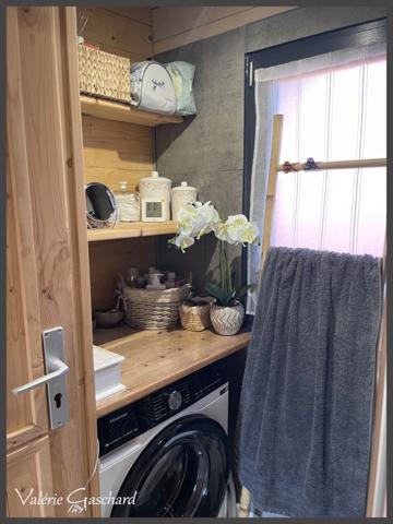Maison en bois 2 chambres+ bureau sur terrain de 1489 m²