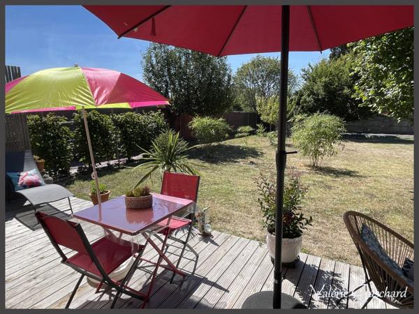 Maison en bois 2 chambres+ bureau sur terrain de 1489 m²