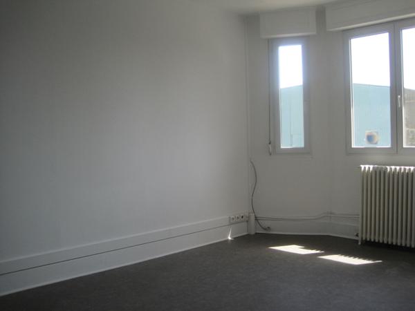 BUREAUX A LOUER NORD OUEST DE ST QUENTIN 02
