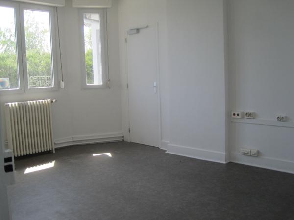 BUREAUX A LOUER NORD OUEST DE ST QUENTIN 02