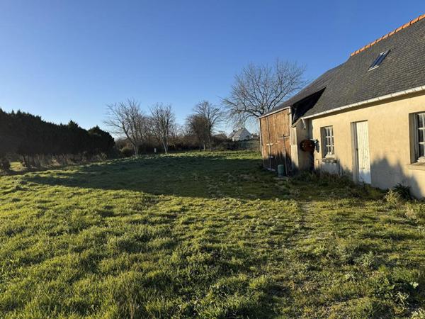 Propriété néo-bretonne avec vue mer ,volumes, élégance et potentiel à 1,2 km des plages