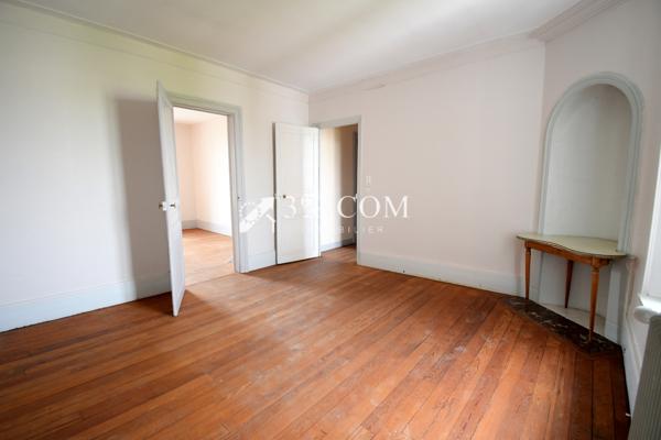 Maison 5 pièce(s) 3 chambre(s) 184 m²