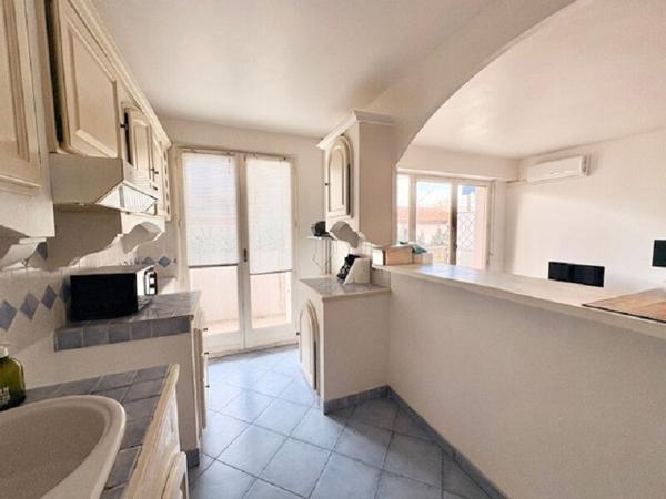 Appartement Marseille 3 pièce(s) 64 m² Marseille St Anne 8ème