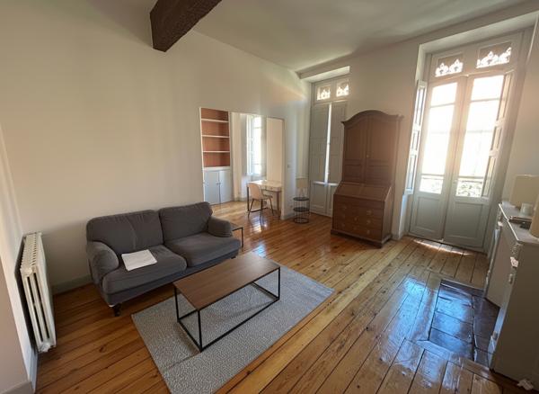 Palais de Justice/Carmes - T2bis 69m2