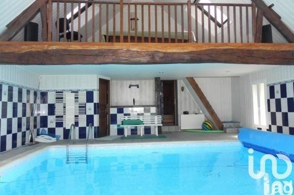 Maison 13 pièces de 390 m² à Coulommiers (77120)