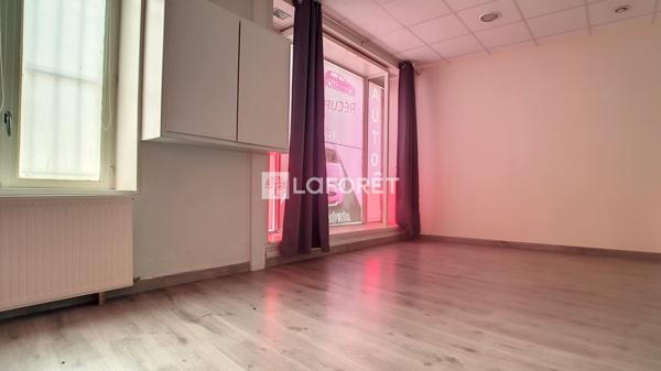 Location local commercial près de ELBEUF - 4 pièce(s) - 102 m² - 890 €/mois