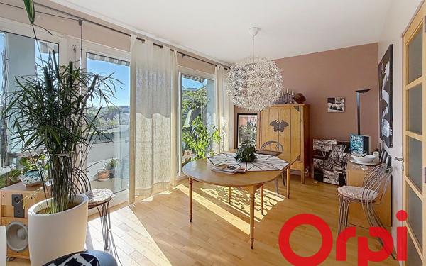 Appartement à vendre    5 pièces • 107 m2 Châtenay-Malabry