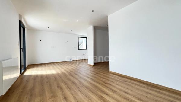 Dpt Finistère (29), à vendre CROZON, appartement T3 de 57,66 m² habitable - Terrasse- Garage.