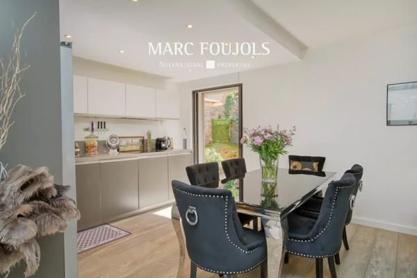 SAINT-TROPEZ – APPARTEMENT DE 3 PIÈCES – JARDIN